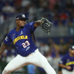 Diez venezolanos entrenan en pretemporada de Japón