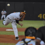 Tigres decidió con rally en el segundo inning