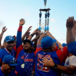 José Altuve recibió su premio de Jugador Más Valioso de la Liga Americana