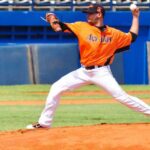 Yoanner Negrín se creció y mantuvo a Caracas en la pelea