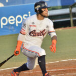 Craig Stem se ayuda con ajustes y de quienes lo rodean