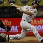 Ramón Ortiz se lució y Magallanes repitió ante Leones