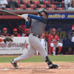 Leones tomaron venganza y quedaron solos en el primer lugar