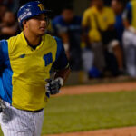 Argenis Díaz, Yohan Pino y Alejandro Chacín se uniformaron