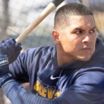 Félix Hernández se mostró dominante en su debut en la Liga de la Toronja