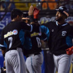 Oakland adquirió a Edward Mujica