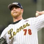 Omar Poveda saca la cara por Bravos