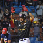 Adbert Alzolay comenzará la temporada en lista de incapacitados