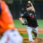 Tiburones vapuleó a las Águilas para ganar su cuarto juego seguido