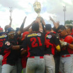 Trayvon Robinson liquidó a Tigres y Águilas llegó a 30 triunfos