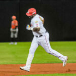 Magallanes propinó paliza a Bravos y tomó el liderato