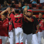 Caribes remontó para igualarle la serie a Leones