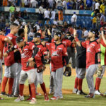 Leones venció a Caribes y se colocó a un paso de la final