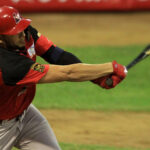 Bravos detuvo a los Tigres y dividió la doble tanda en Maracay