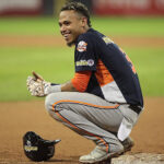 Tiburones rompió la racha negativa con blanqueo ante Leones