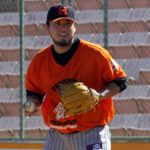 Néstor Molina brindará solidez a la rotación de Leones