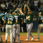 Leones doblegó a Tigres y sigue en la lucha por un cupo a la Gran Final