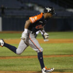 Cardenales blanqueó a las Águilas y empató la punta