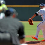 Yeiper Castillo cambiado a Caribes