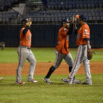 Águilas se apoyó en un hermético pitcheo para superar a Tiburones