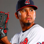 Eduard Pinto se uniformó con Leones