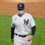 Robert Suárez consolida su liderato de salvados en Japón