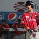 Eduardo Pérez pasó a las oficinas de los Bravos de Atlanta