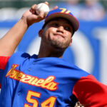 Carlos Carrasco volvió a confrontar problemas en el montículo