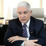 Willians Astudillo decidió triunfo de Caribes con jonrón