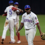 Hermanos Arcia impulsaron a Leones hacia el liderato solitario