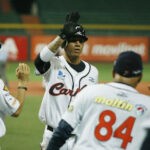 Leones derrotó a Tigres a fuerza de cuadrangulares