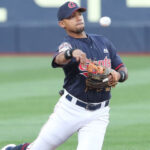 Jhoulys Chacín sigue trabajando para hacer ajustes en el montículo