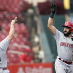 Robert Suárez sigue intraficable en Japón