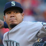 Ernesto Mejía comandó el triunfo de Seibu con dos jonrones