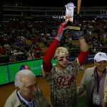 Enfrentados en el terreno, unidos por la sangre