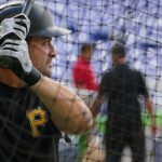 Carlos Carrasco extendió su cadena de partidos sin perder