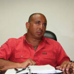 Omar López suspendido por siete juegos