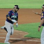 Águilas vino de atrás y detuvo a los Tigres en su casa