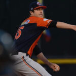 Stolmy Pimentel ganó en su estreno con Magallanes