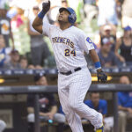 Milwaukee pretende a Eduardo Escobar