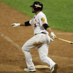 Caracas regresó a la senda del triunfo con grand slam de Yandy Díaz