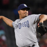 Carlos Carrasco ayudó a los Indios a igualar una marca