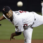 Omar Vizquel y Robert Marcano electos al Salón de la Fama