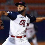 Bravos resolvió rápido en el primero de la doble tanda