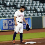 Anthony Santander estará fuera varios días por una lesión muscular