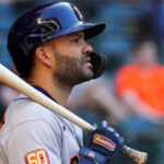 Yusmeiro Petit acordó con San Diego