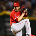 Carlos Carrasco se quedará con los Indios hasta el 2022