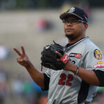 Tiburones llegaron a 10 triunfos al vencer al Magallanes