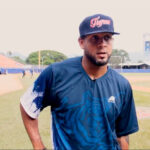 Lanzador Nate Antone contratado por Tiburones