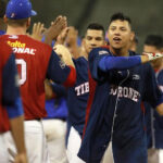 Wilmer Flores se uniformó con Bravos